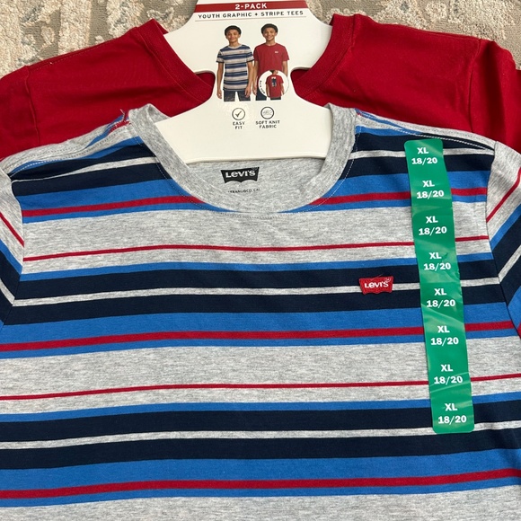 (NEW) Levi’s (2 T-shirts total) - Picture 2 of 3